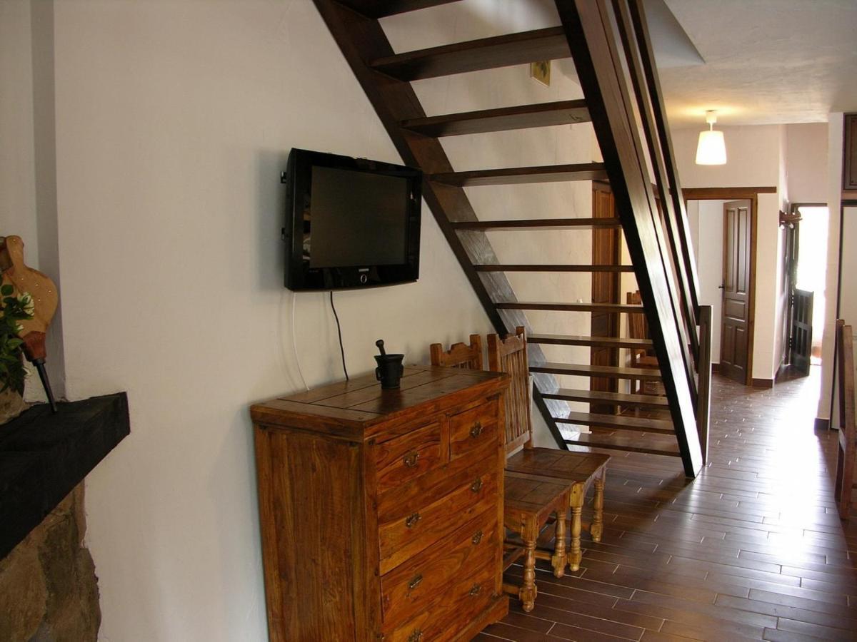 casa las serijuelas Villanueva de Avila Exterior foto